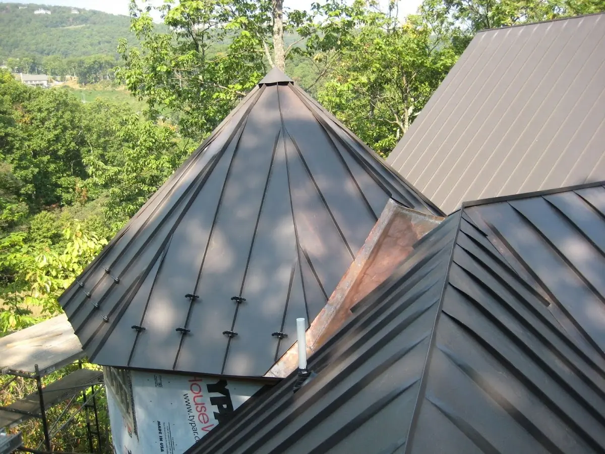 Professional Roof Tarp Installation by Craftsman Roofing in Livingston